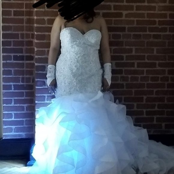 Allure Couture Bridal C389